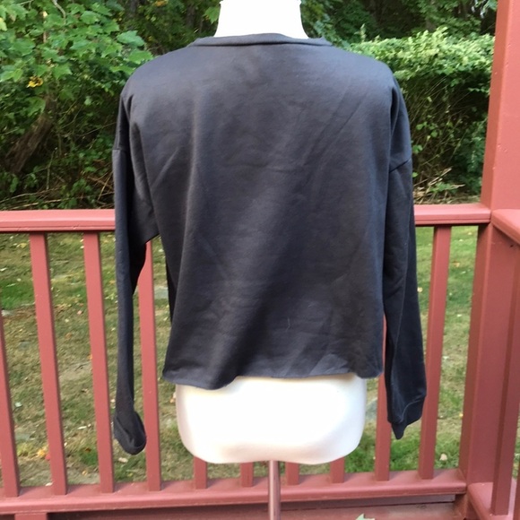 Enough about me Size M cropped fleece line top - Picture 4 of 9